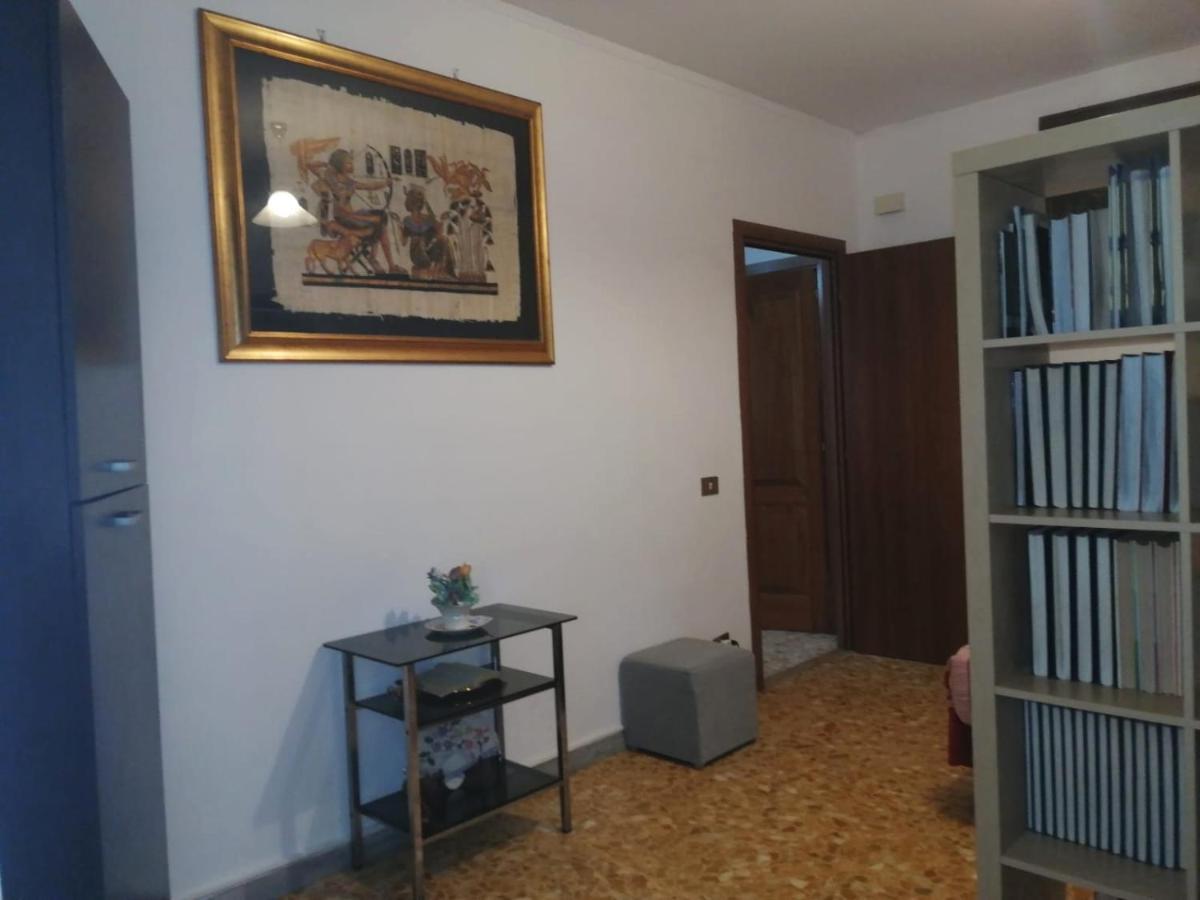 Apartamento In The Heart Of Roma Exterior foto